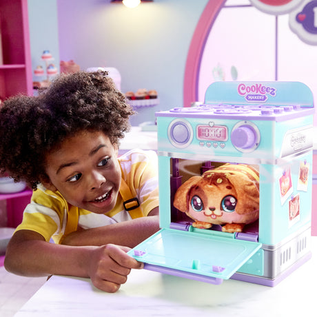 Fabrique a Pâtisserie Bleue - MOOSE TOYS - COOKEEZ MAKERY - Four interactif, peluche parfumée et accessoires