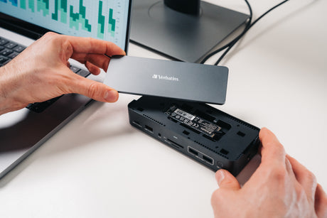 Station d'accueil portable USB-C 3.2 Verbatim Pro CDS-15SSD avec SSD 256Go inclus (Gris)