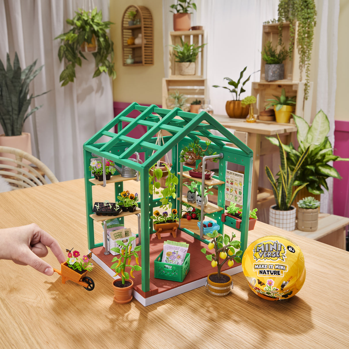 MGA's Miniverse - Spaces Starter Pack - Serre - Des 8 ans -  Jeu de construction - Personnalisation - DIY - Art créatif